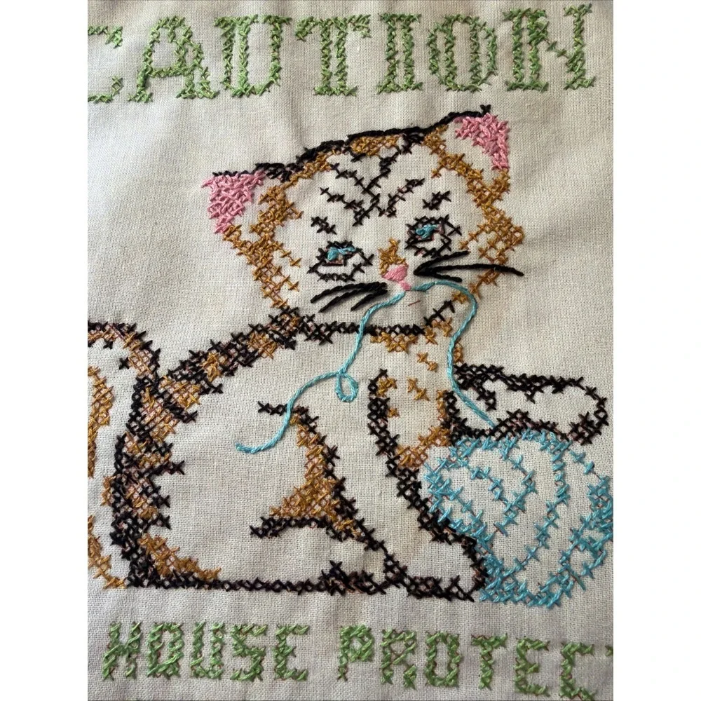 Vtg Cross Stitcg Embroidery 1950's Cat Design 10.5